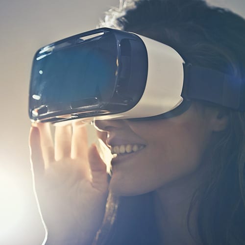 Research and development Tax - image VR Goggles